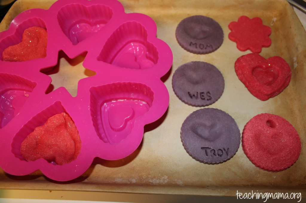 can you bake regular play doh