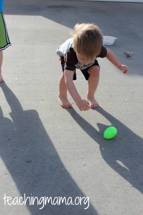 Rolling Eggs