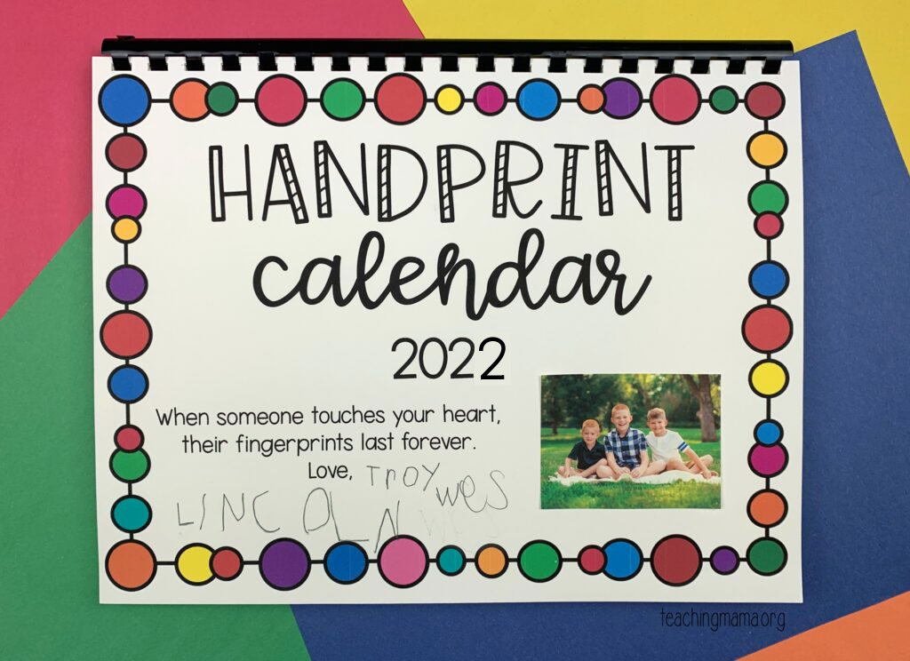 Southern Hemisphere handprint calendar for 2022
